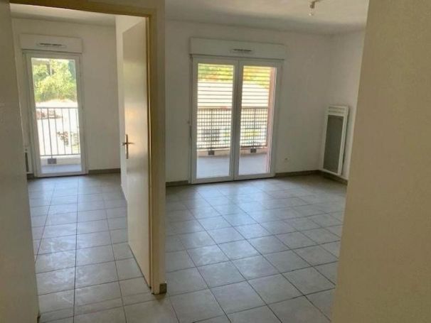 A louer APPARTEMENT T2 37 M2 TERRASSE BORD DE MER COGOLIN