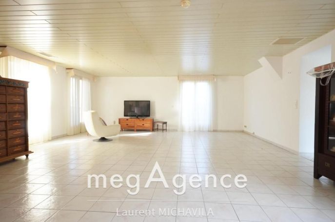 A louer MAISON  6 PIECES 175 M2 BORD DE MER VILLENEUVE LES BEZIERS