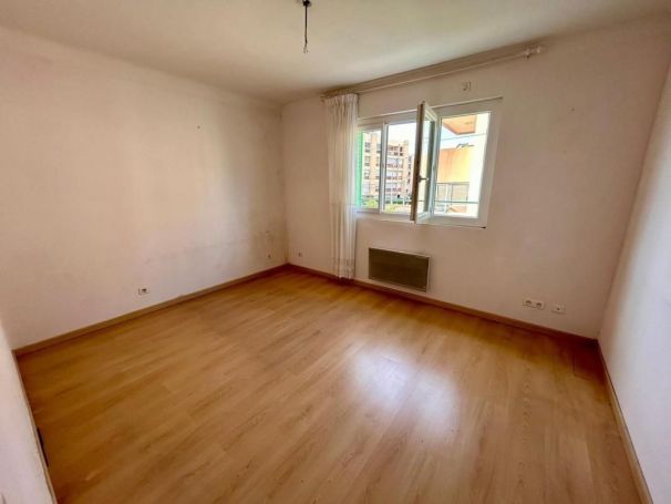 A louer APPARTEMENT T3 57 M2 TERRASSE BORD DE MER CAVALAIRE SUR MER