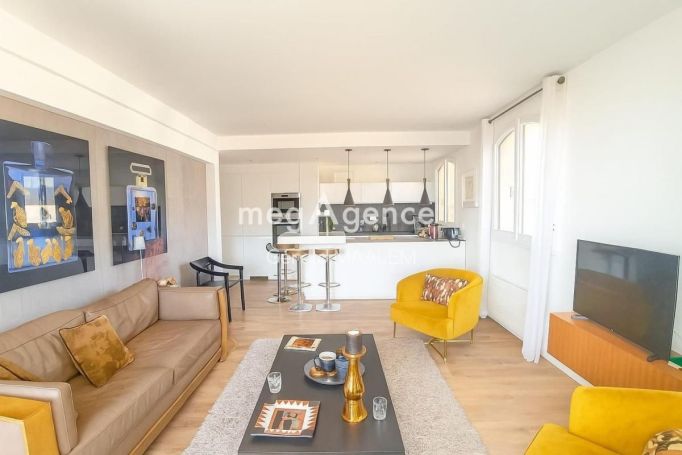 A louer APPARTEMENT T3 92 M2 BORD DE MER COGOLIN