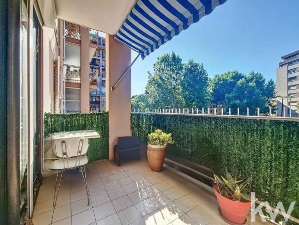 APPARTEMENT T4 81 M2 TERRASSE  PERPIGNAN