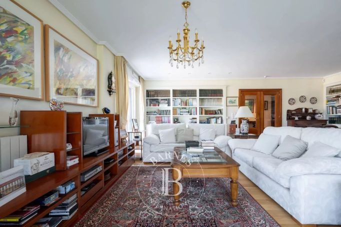 A vendre APPARTEMENT DE PRESTIGE  225 M2 TERRASSE VUE MER SAN SEBASTIáN