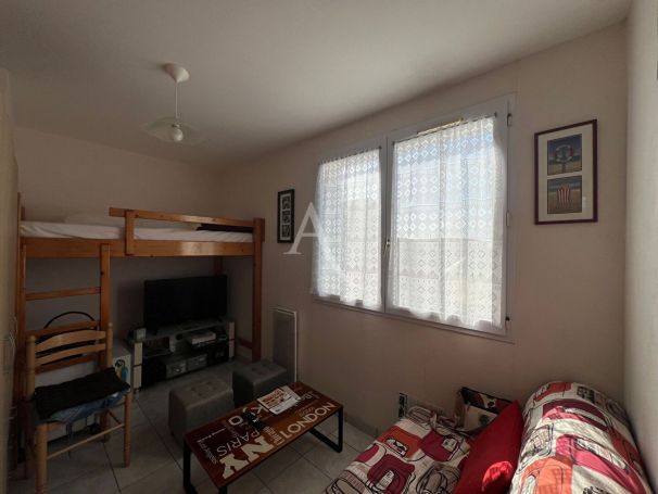 A louer APPARTEMENT T3 29 M2 BORD DE MER LONGEVILLE SUR MER