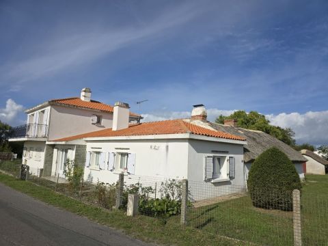 A vendre MAISON  8 PIECES 146 M2 BORD DE MER SAINT JEAN DE MONTS