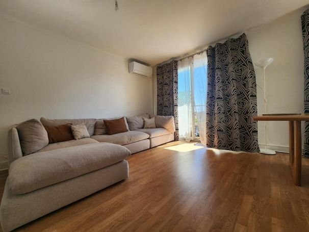 A louer APPARTEMENT NEUF T3 67 M2 BORD DE MER CAGNES SUR MER
