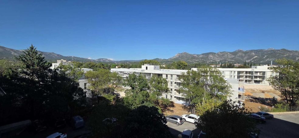 A louer APPARTEMENT T4 81 M2  AUBAGNE
