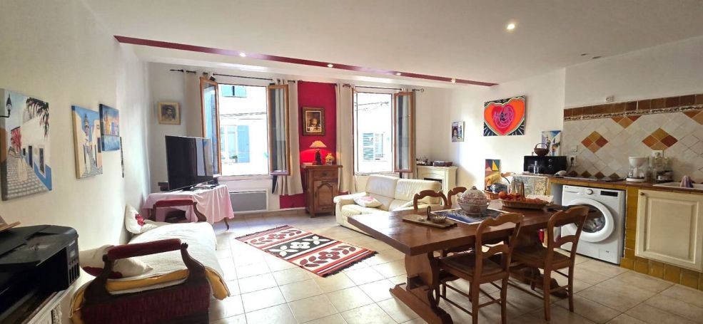 A louer APPARTEMENT T2 53 M2  SIGNES