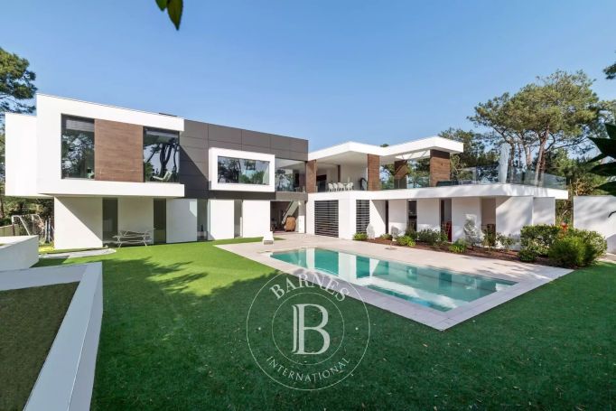 A vendre MAISON CONTEMPORAINE 450 M² ANGLET CHIBERTA