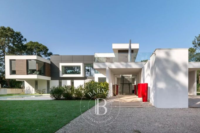 A vendre MAISON CONTEMPORAINE 450 M² ANGLET CHIBERTA