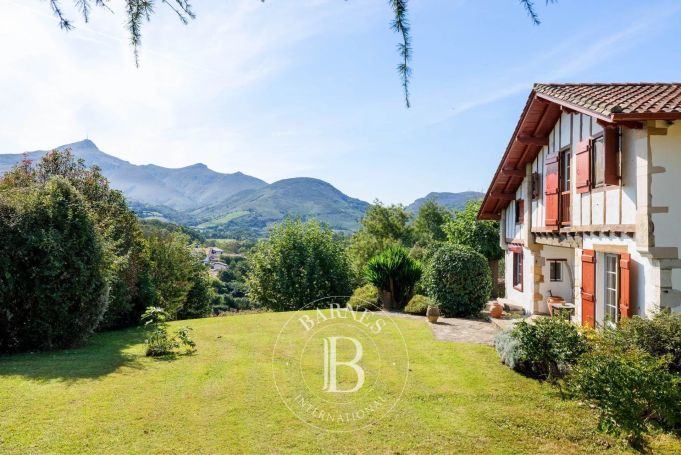 A vendre MAISON BASQUE 250 M² URRUGNE
