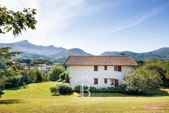 A vendre MAISON BASQUE 250 M² URRUGNE
