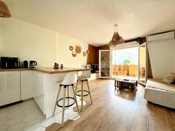 A louer APPARTEMENT NEUF T2 43 M2 TERRASSE  NIMES