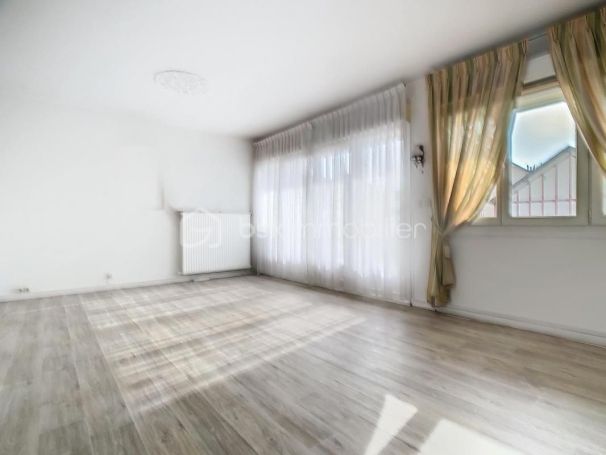 A louer APPARTEMENT T4 84 M2  SAINT ETIENNE DU ROUVRAY