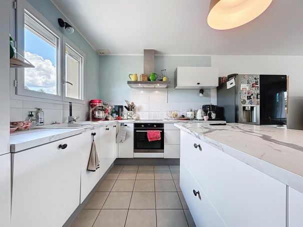 A louer MAISON  CONTEMPORAINE  SAINT DENIS DE PILE