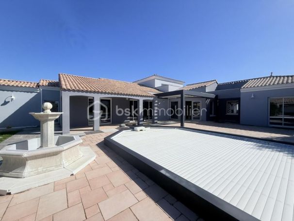 A louer MAISON  CONTEMPORAINE BORD DE MER CHALLANS