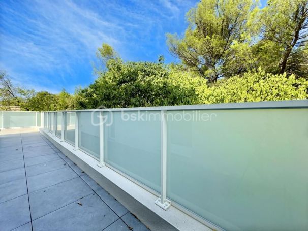 A louer APPARTEMENT T3 46 M2 TERRASSE  NIMES