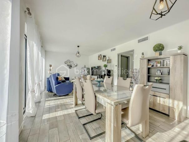A louer APPARTEMENT T3 70 M2 TERRASSE PLAGE à PIED PALAVAS LES FLOTS