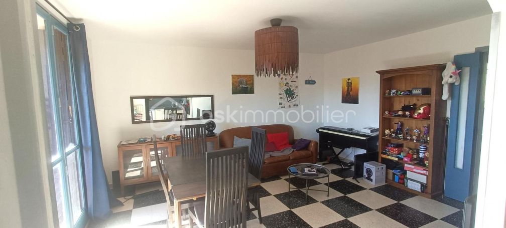 A louer APPARTEMENT T3 62 M2 TERRASSE  AUBAGNE
