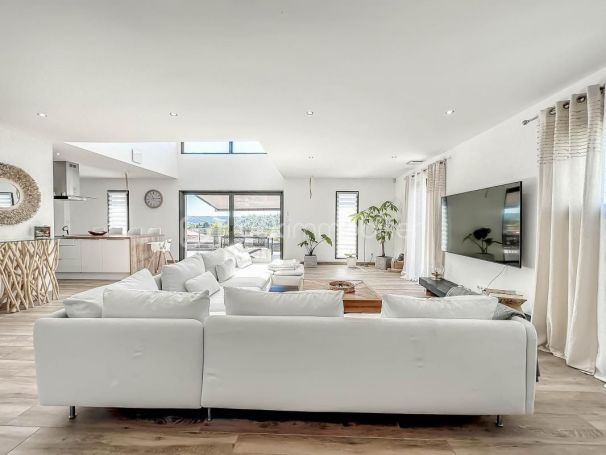 A louer MAISON  CONTEMPORAINE  COMBAILLAUX