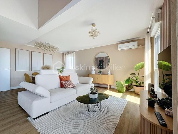 A louer APPARTEMENT DUPLEX DE PRESTIGE T4 91 M2 TERRASSE  SAINT BRES