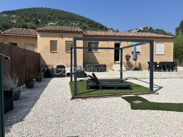 A louer MAISON  CONTEMPORAINE  SOLLIES PONT