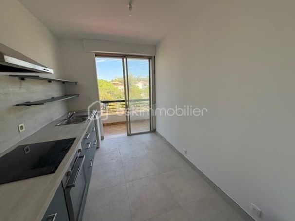 A louer APPARTEMENT DE PRESTIGE T4 91 M2 TERRASSE  MONTPELLIER