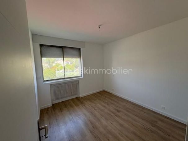 A louer APPARTEMENT DE PRESTIGE T4 91 M2 TERRASSE  MONTPELLIER