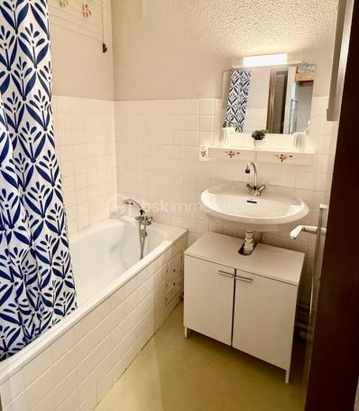 A louer STUDIO  26 M2  GOURETTE