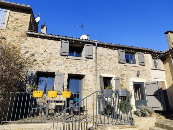 A louer MAISON  3 PIECES 74 M2  SAINT PONS DE THOMIERES