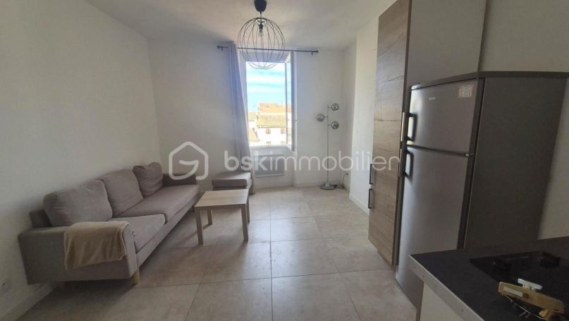 A louer APPARTEMENT T2 30 M2 BORD DE MER LA SEYNE SUR MER