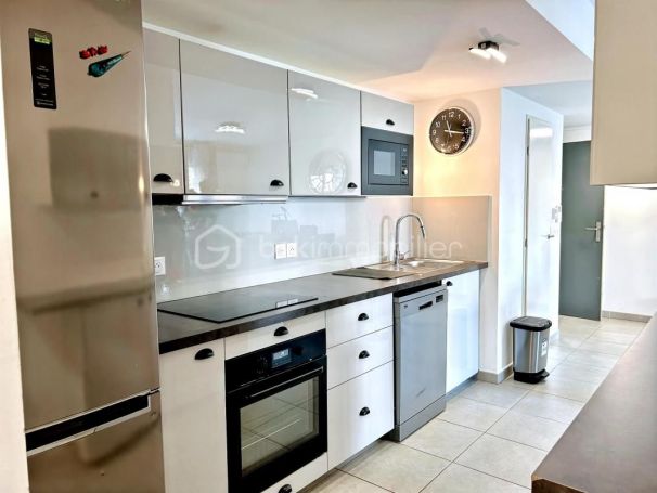 A louer APPARTEMENT T3 60 M2 TERRASSE  AUBAGNE
