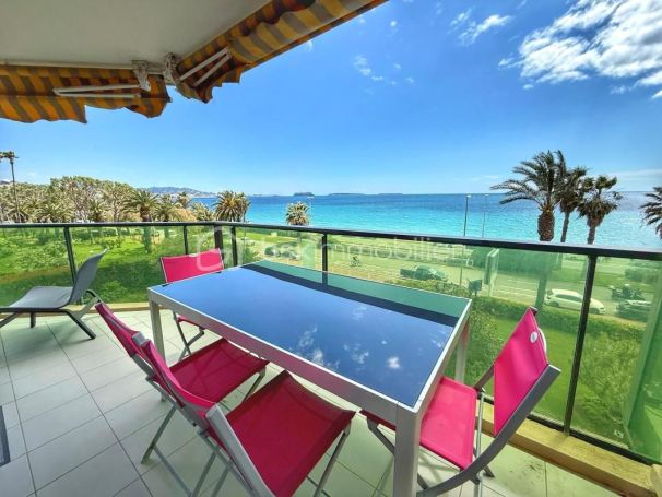A louer APPARTEMENT T3 65 M2 TERRASSE VUE MER CANNES