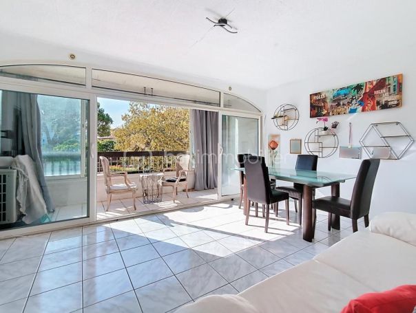 A louer APPARTEMENT T3 62 M2 BORD DE MER CANNES