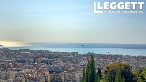 A louer APPARTEMENT DUPLEX T5 100 M2 TERRASSE VUE MER NICE