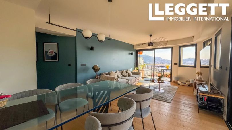 A vendre APPARTEMENT  100 M2 TERRASSE VUE MER NICE