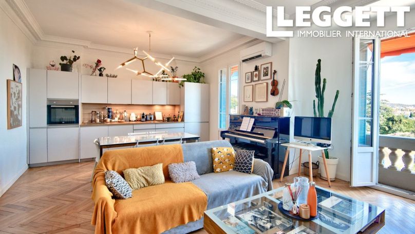 A louer APPARTEMENT T3 84 M2 BORD DE MER NICE