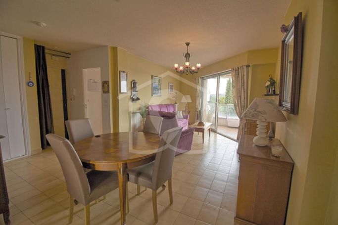 A louer APPARTEMENT T3 61 M2 VUE MER GRASSE