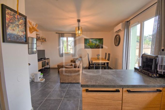 A louer APPARTEMENT T3 60 M2 BORD DE MER VALLAURIS
