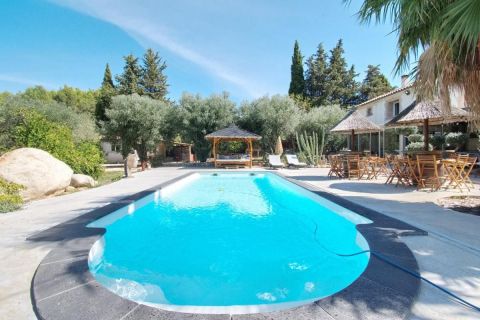 A louer MAISON  DE MAîTRE BORD DE MER MEZE