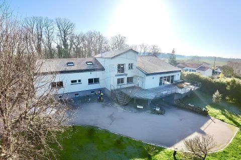 A louer MAISON  DE MAîTRE  BREUILLET