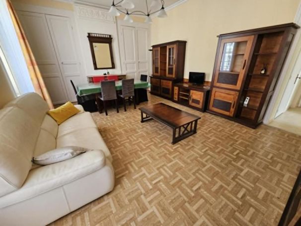 A louer APPARTEMENT T2 63 M2  LA ROCHE SUR YON
