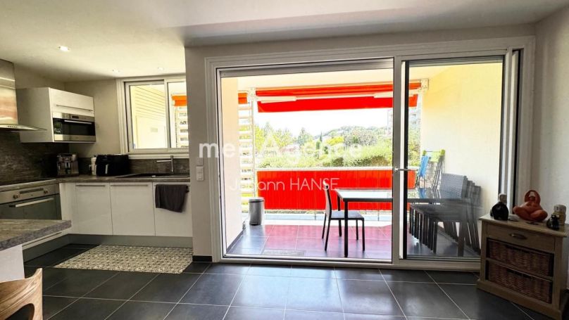 A louer APPARTEMENT T3 63 M2 TERRASSE BORD DE MER SAINTE MAXIME