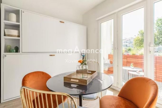 A louer APPARTEMENT T2 25 M2 TERRASSE BORD DE MER LES SABLES D OLONNE