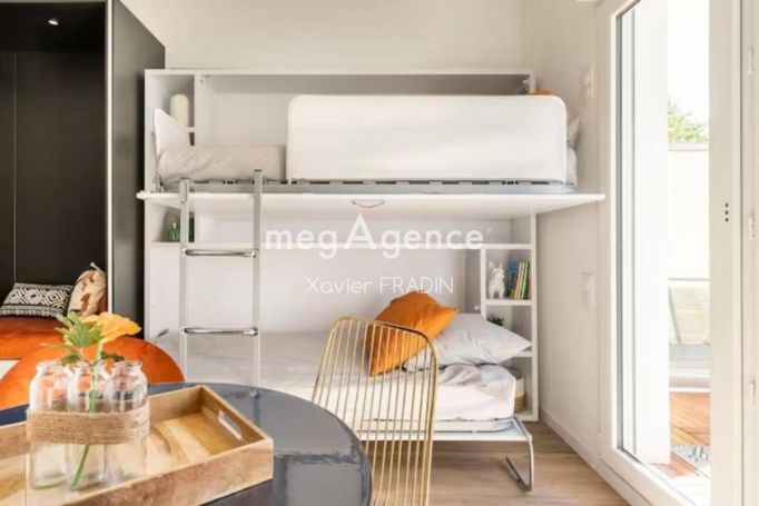 A louer APPARTEMENT T2 25 M2 TERRASSE BORD DE MER LES SABLES D OLONNE