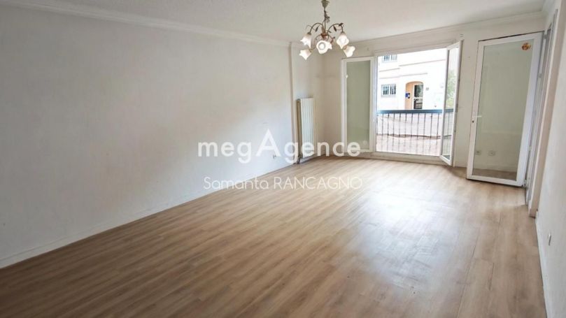 A louer APPARTEMENT T3 74 M2 TERRASSE  DRAGUIGNAN