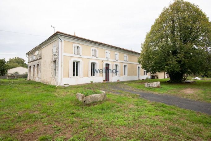 A louer MAISON  DE MAîTRE  PLASSAC
