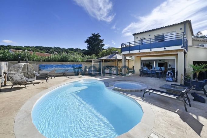 A louer MAISON  5 PIECES 160 M2  BAGNOLS SUR CEZE
