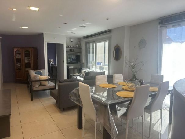 APPARTEMENT T4 92 M2 BORD DE MER PERPIGNAN