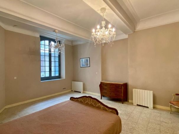 APPARTEMENT T3 80 M2  CARCASSONNE