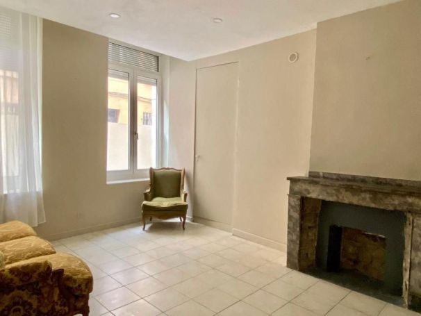 APPARTEMENT T3 80 M2  CARCASSONNE